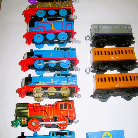 THOMAS THE TRAIN-Yrs. 09/13/19-Lot Of 31 Pcs.Assd.Sizes-14 Mini-13Lg.-4 Med.Size - Picture 2 of 12